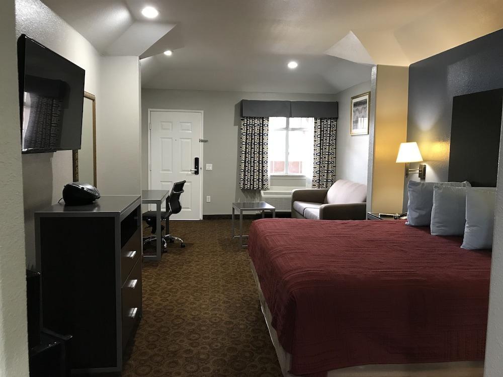 Camelot Inn And Suites Aldine Екстер'єр фото