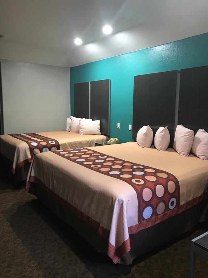 Camelot Inn And Suites Aldine Екстер'єр фото