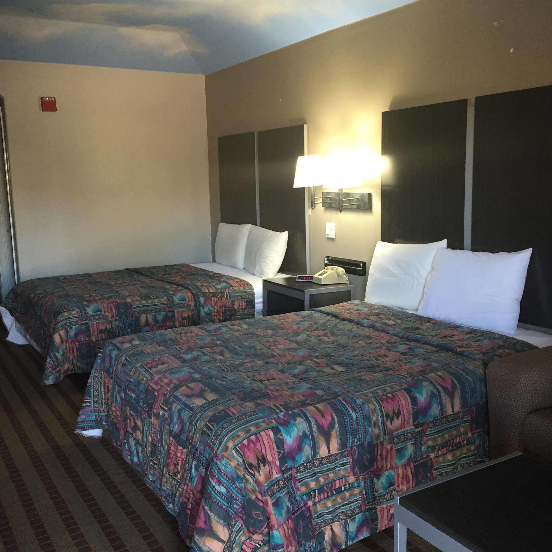 Camelot Inn And Suites Aldine Екстер'єр фото